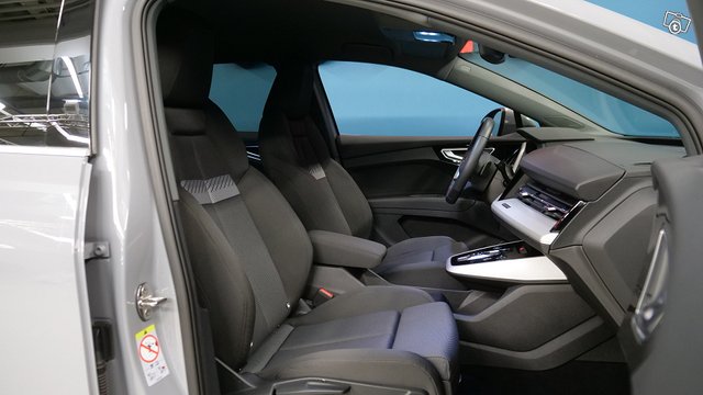 Audi Q4 E-TRON 14