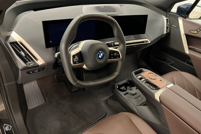 BMW IX 7