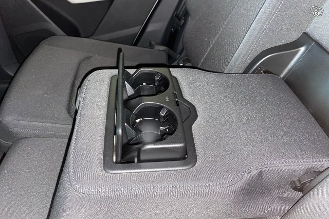 Audi Q3 11