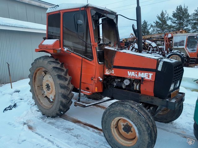 Valmet 604 korjattavaksi 3