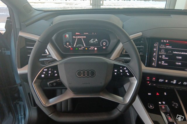 Audi Q4 E-tron 8