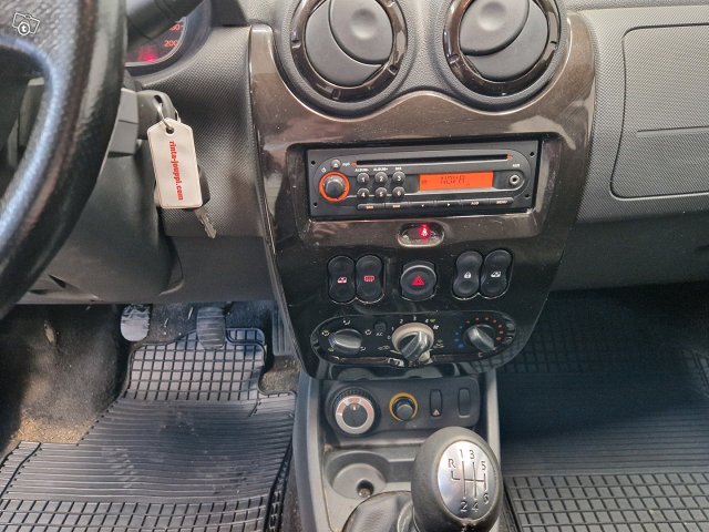 Dacia Duster 17