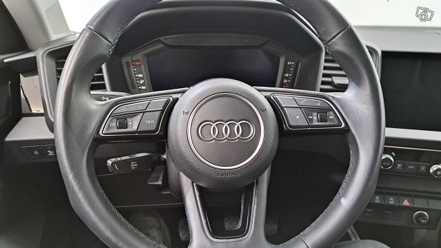 Audi A1 10