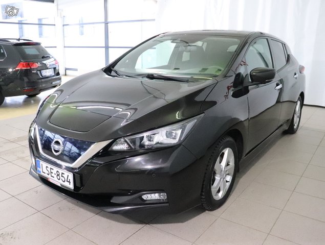 Nissan Leaf 4