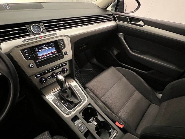 Volkswagen Passat 20