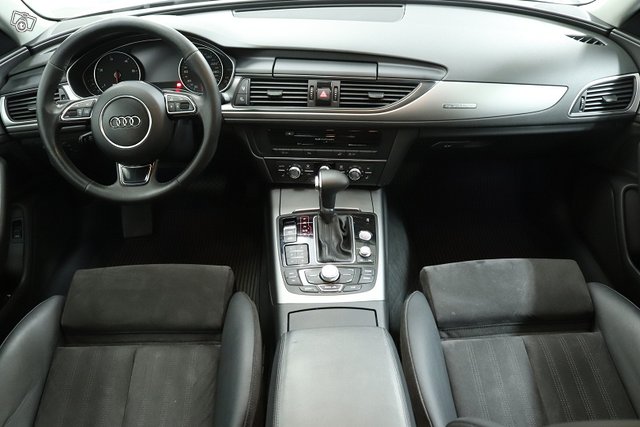 Audi A6 Allroad Quattro 10