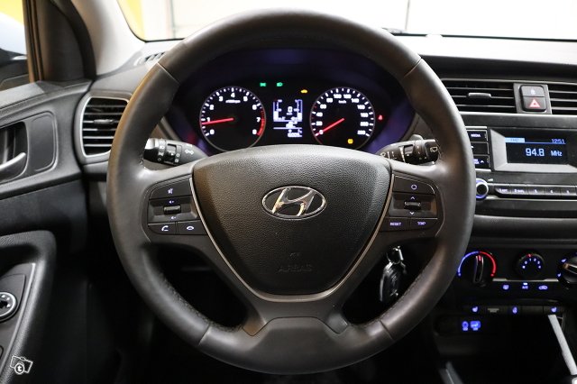 Hyundai I20 Hatchback 18