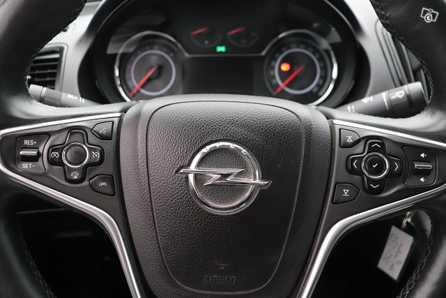 Opel Insignia 17
