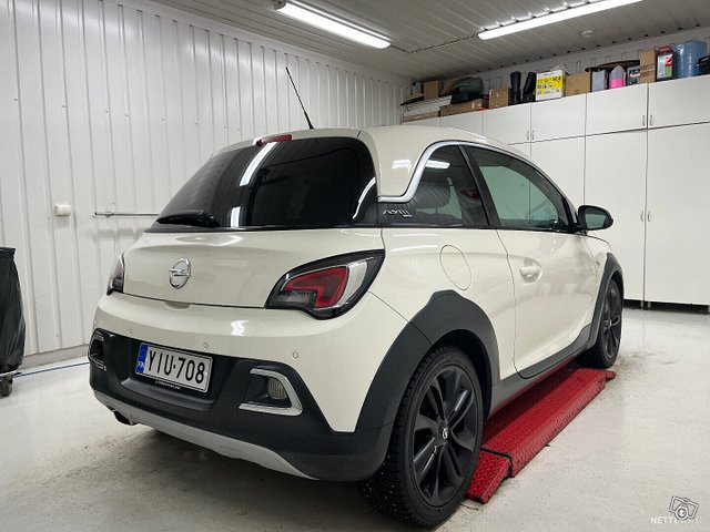 Opel Adam 3