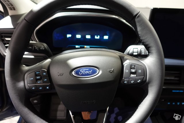 Ford Focus 14