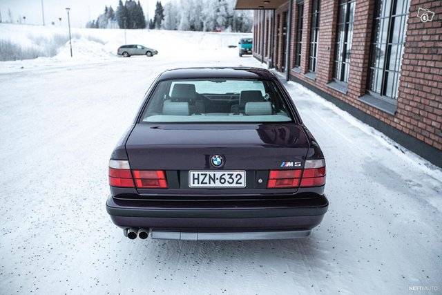 BMW M5 11