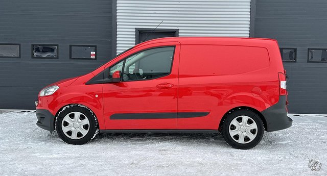Ford Transit Courier 10