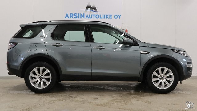 Land Rover Discovery Sport 5