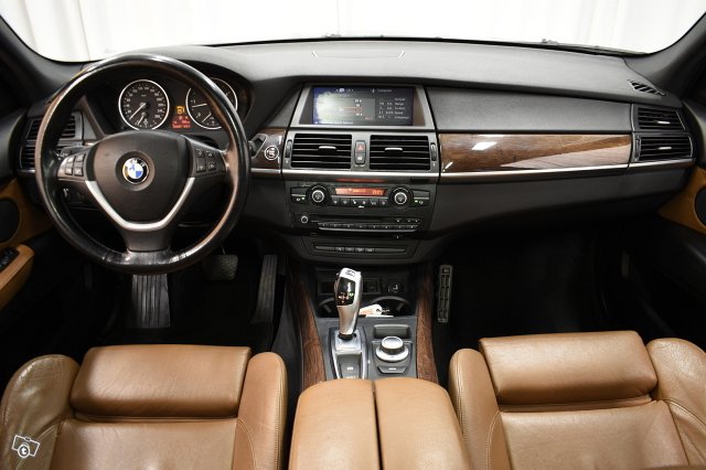 BMW X5 16