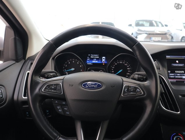 Ford Focus 9