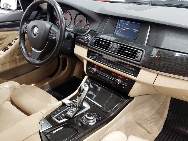 BMW 520 12