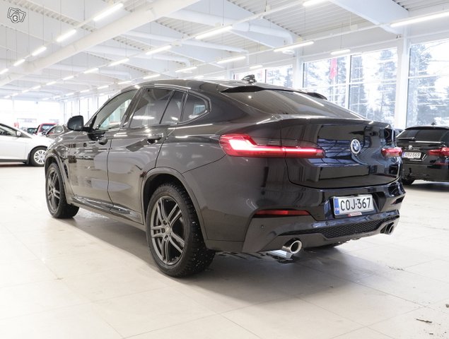 BMW X4 8