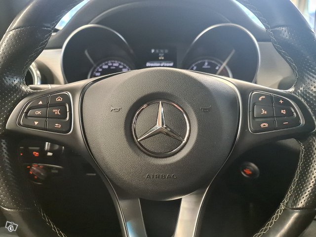 Mercedes-Benz X 13