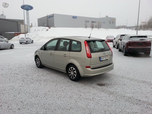 Ford C-Max 12