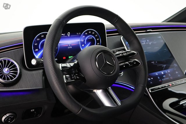 Mercedes-Benz EQE 12