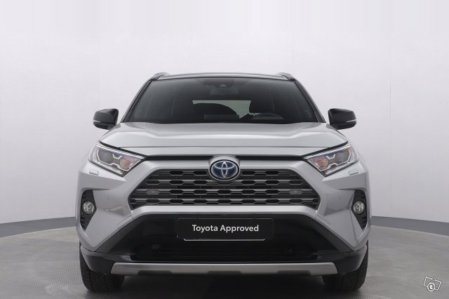 TOYOTA RAV4 8