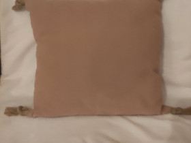 Tyyny, tyynynpäällinen 45 x 45, pehmeä puuv, roosa, Matot ja tekstiilit, Sisustus ja huonekalut, Turku, Tori.fi