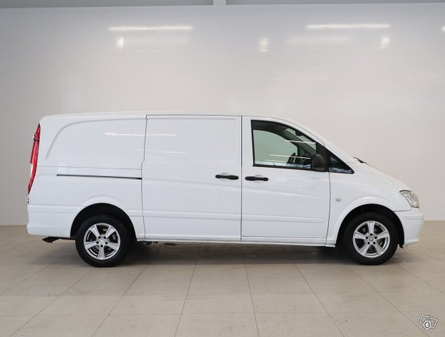 Mercedes-Benz Vito 4