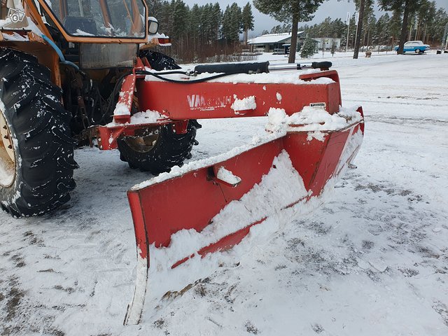 Traktorin PERÄLEVYJÄ 200cm - 300cm 8