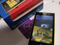 lypuhelin Nokia Lumia 520