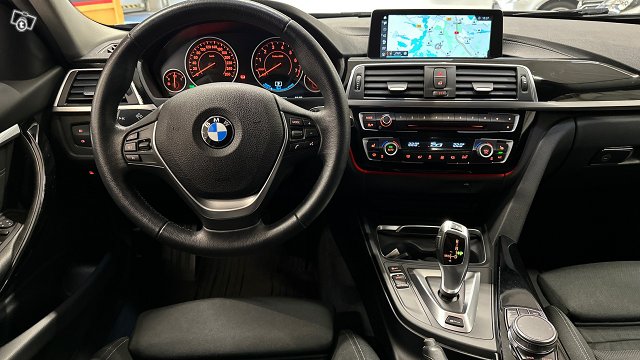 BMW 330 10