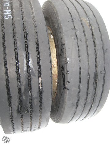 285/70 r 19,5 renkaat vanteineen 4 kpl, kuva 1