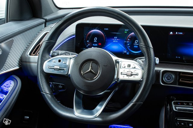 Mercedes-Benz EQC 17