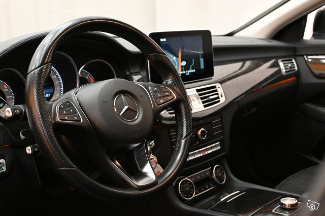 Mercedes-Benz CLS 13