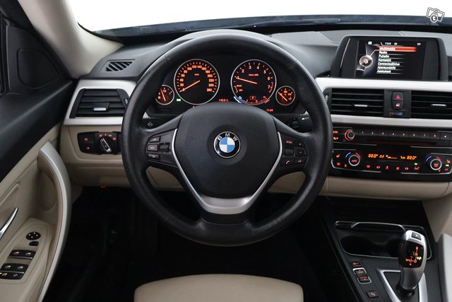 BMW 320 Gran Turismo 18