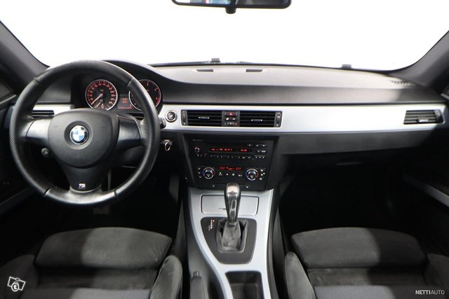 BMW 320 12