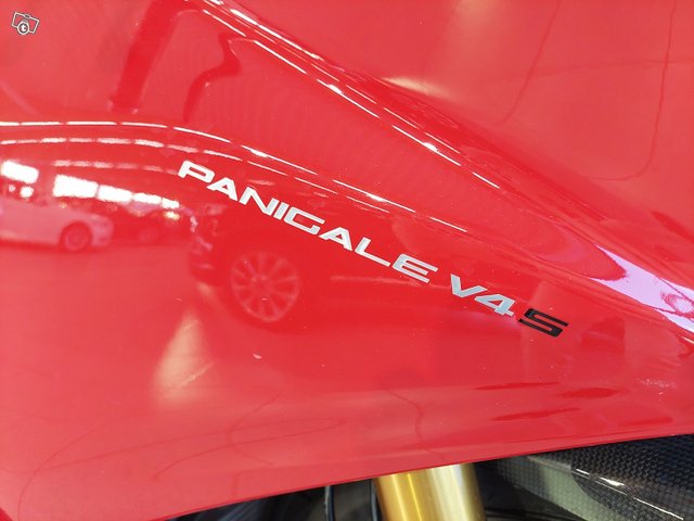 Ducati PANIGALE V4 8