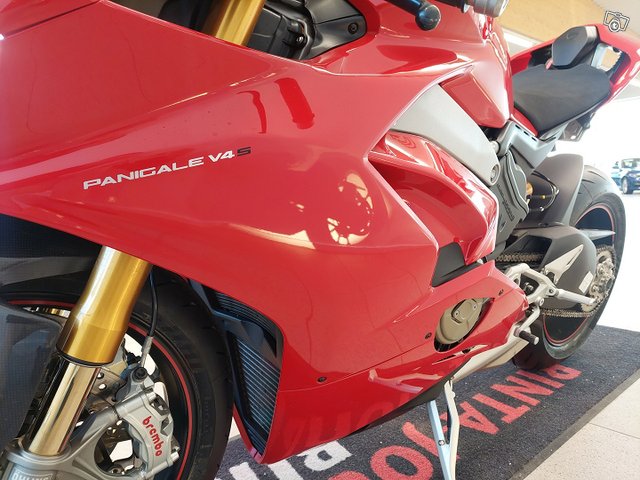 Ducati PANIGALE V4 13