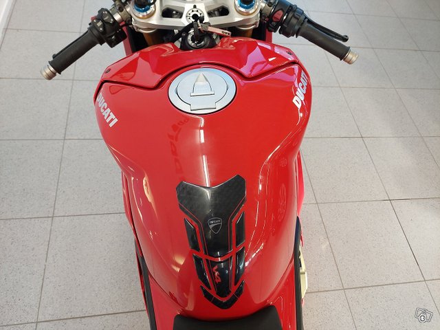 Ducati PANIGALE V4 19