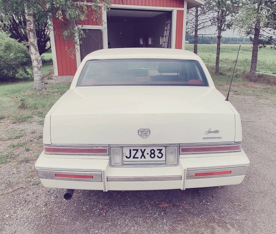 Cadillac Seville & STS 3