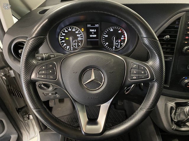 Mercedes-Benz Vito 6