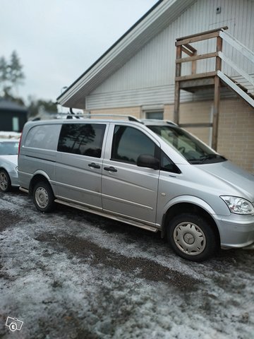 Mercedes-Benz Vito 2