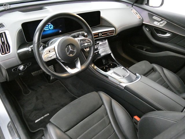 Mercedes-Benz EQC 12
