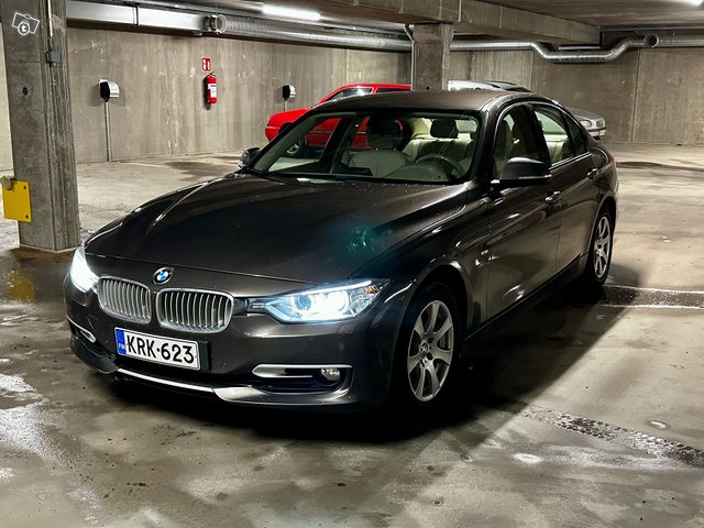 BMW 3-sarja 11