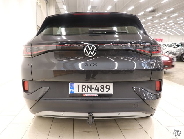 Volkswagen ID.4 8