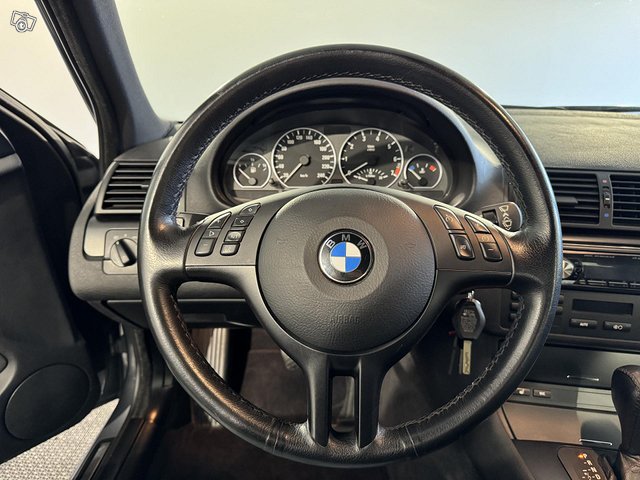 BMW 325 5