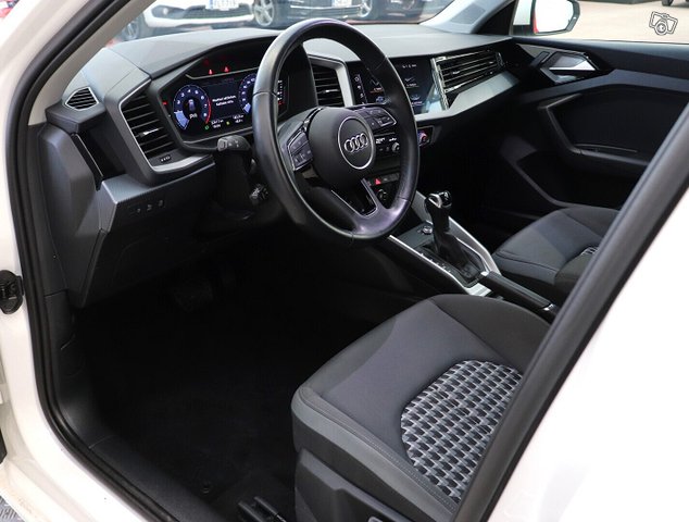 Audi A1 8