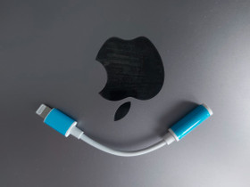 Apple Lightning to 3.5mm Headphone adapteri, Puhelintarvikkeet, Puhelimet ja tarvikkeet, Helsinki, Tori.fi