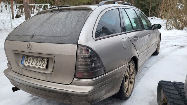 Mercedes-Benz C 180 3