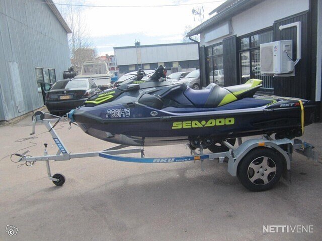 Sea-Doo RXT X-RS with sound 1