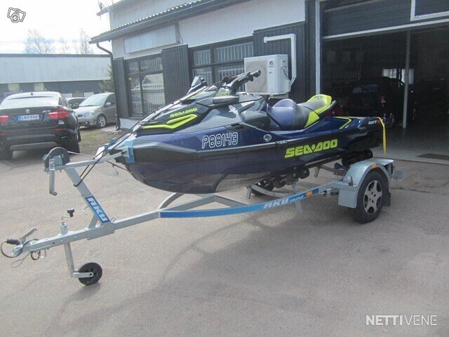 Sea-Doo RXT X-RS with sound 2